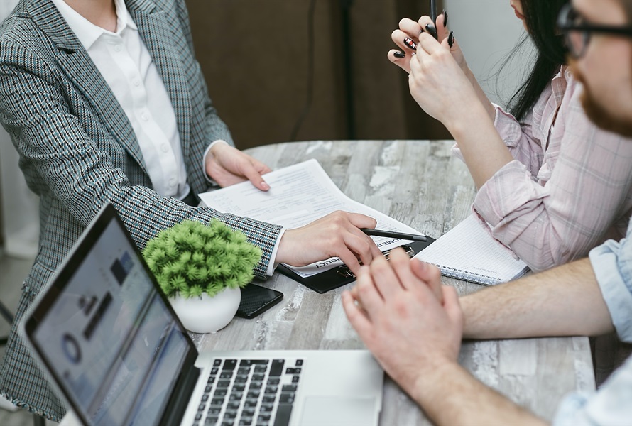 Making Wealth Management Decisions as a Couple
