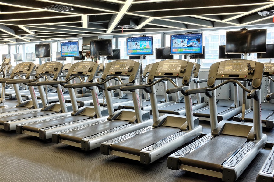 The Hedonic Treadmill – The #1 Reason Why Buying Stuff Won’t Make You Happier