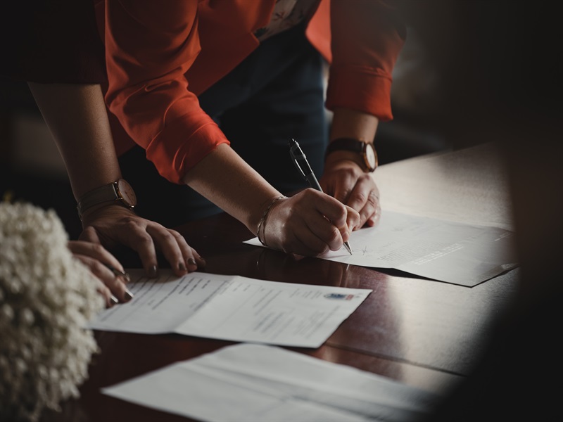 The Ultimate Guide to Associate Contract Agreements in Dentistry