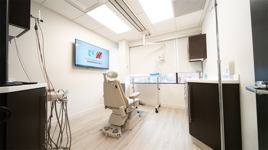 Full Mouth Dental Implants